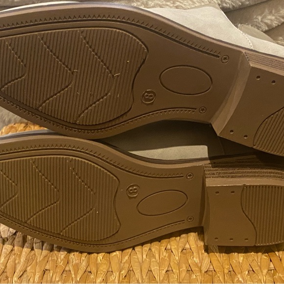 Serra Tan Split Cut Ankle Boots Size 8 Womens Deal NIB Shoes - Picture 7 of 7